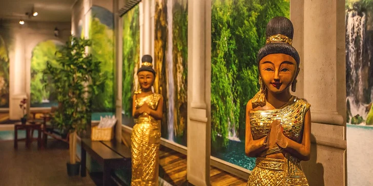 Relaxační párová masáž a lázeň nohou v luxusním salonu Thai Sun
