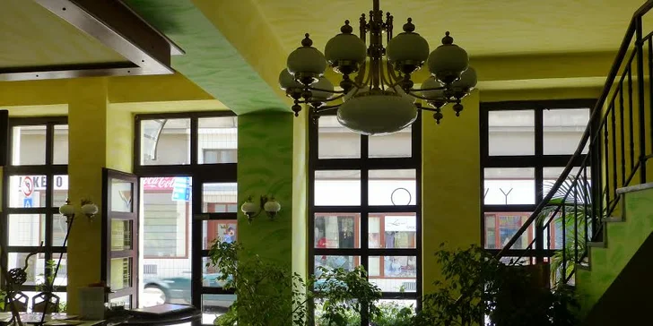 Léto a září v srdci Českého ráje: pobyt pro dva se snídaní v centru Turnova