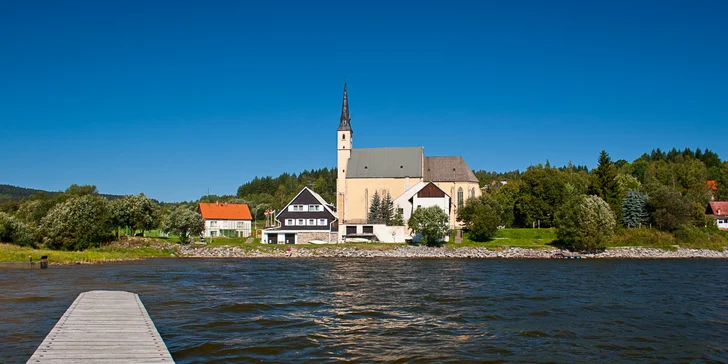 Jarní a podzimní dovolená na Lipně včetně snídaně či polopenze s kartou výhod