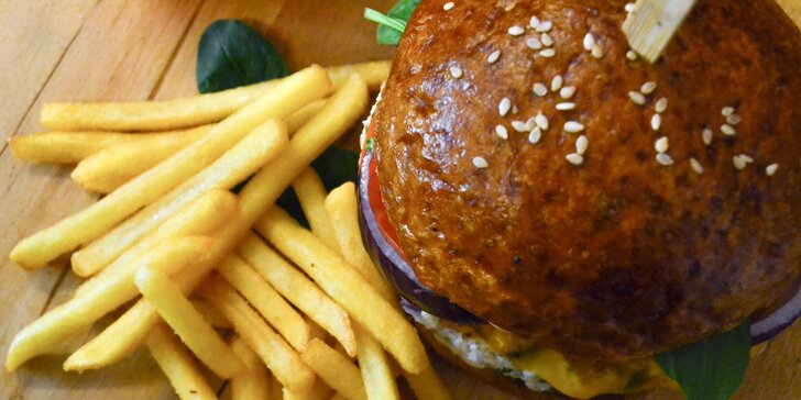 Hovězí fešák take away: Hell, Schwarzwald nebo Food Factory burger a hranolky