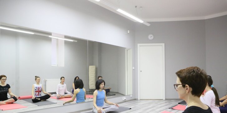 Měsíční permanentky na power yogu do Dance & Yoga Studia