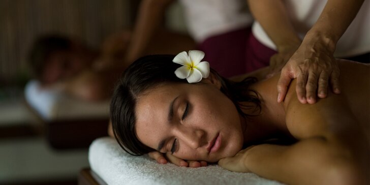 Dokonalá romantika: 60minutová párová masáž od pravých Thajek