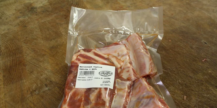 500 g marinovaného masa: krkovička, kuřecí steak či žebra lahodných chutí