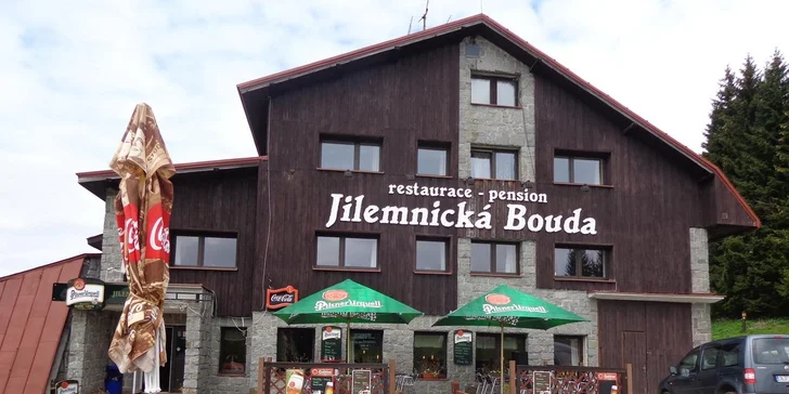 Dovolená v Jilemnické Boudě v Krkonoších pro dva turisty: Polopenze i lahev vína