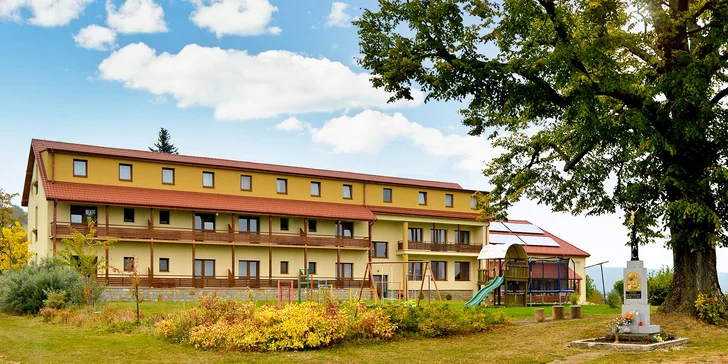 Bílé Karpaty: 3 dny v kraji Žítkovských bohyň s polopenzí a neomezeným wellness