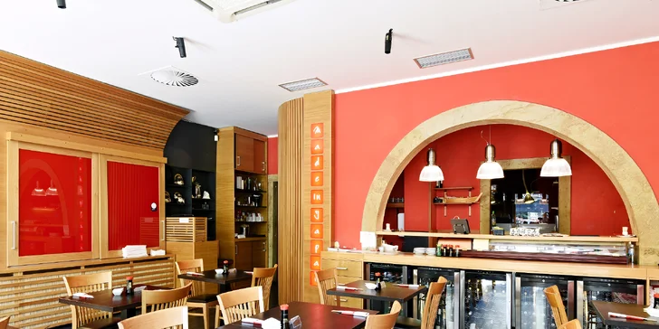Autentické degustační menu plné asijských chutí ve vyhlášeném sushi baru