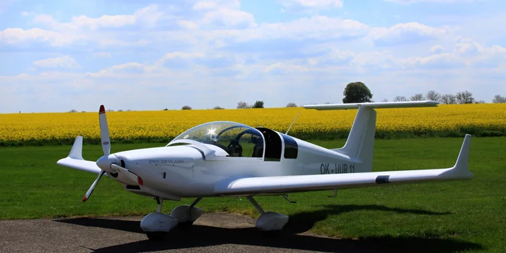 Na chvilku pilotem: poznávací a navigační lety v ultralightu Skylark vč. záznamu