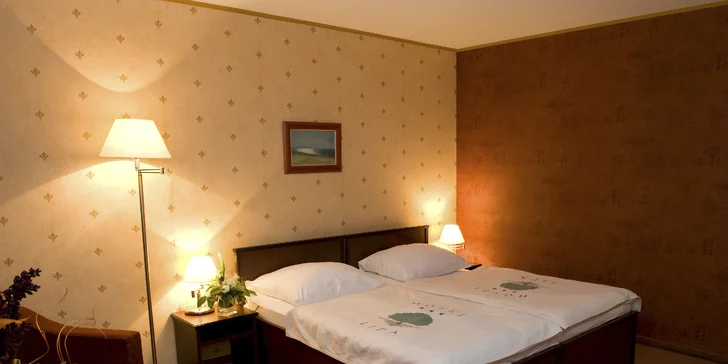 Aktivní pobyt pro páry i rodiny: hotel blízko Čachtického hradu a polopenze