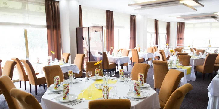 Aktivní pobyt pro páry i rodiny: hotel blízko Čachtického hradu a polopenze