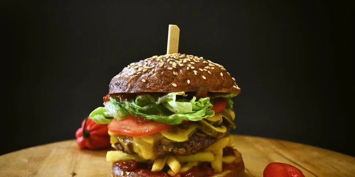 Hovězí fešák take away: Hell, Schwarzwald nebo Food Factory burger a hranolky