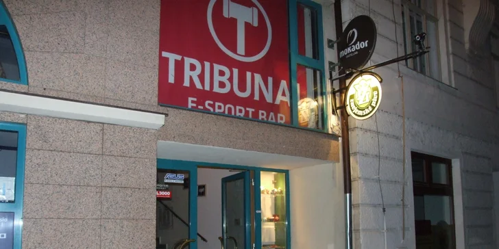 Nažhavte kompy, pařmeni přichází: 10 nebo 25 hodin hraní her v baru Tribunal
