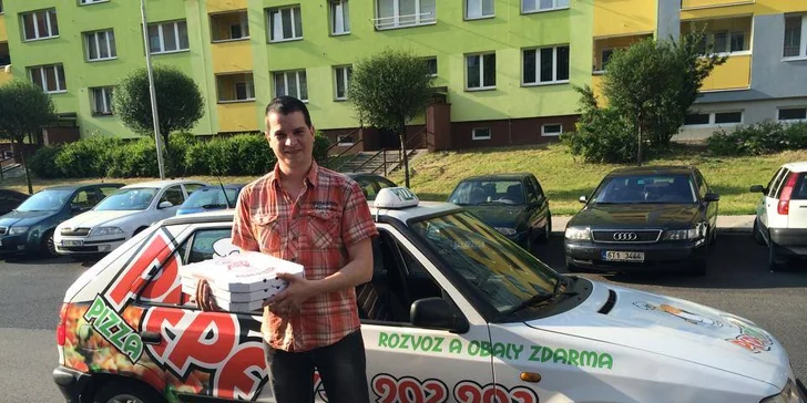 Když se vám nechce doma vařit: 2 čerstvě upečené pizzy přímo k vám domů