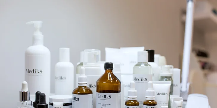 V salóne sa používa kvalitná kozmetika značky Medik 8
