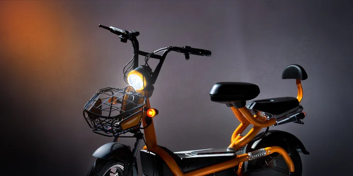 Rezervační poplatek na elektromoped Bajk: rychlé a úsporné vozítko pro dvě osoby