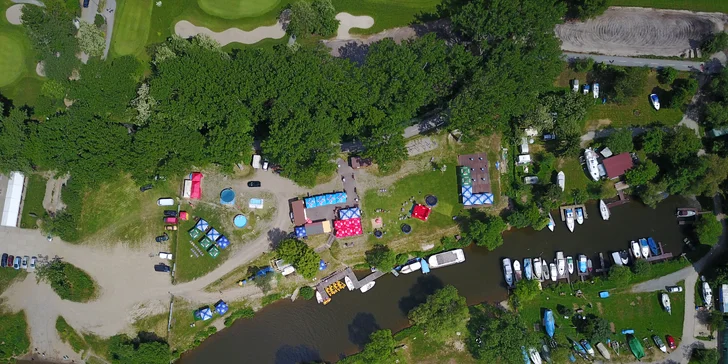 Půjčení šlapadel ve Vodpočívárně: hodinový pronájem pro 2 nebo až pro 4 osoby