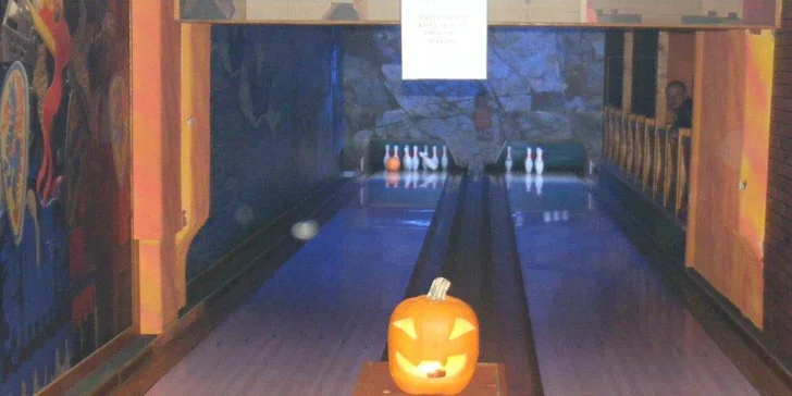 Tohle bude mít koule: pronájem bowlingové dráhy na 120 minut