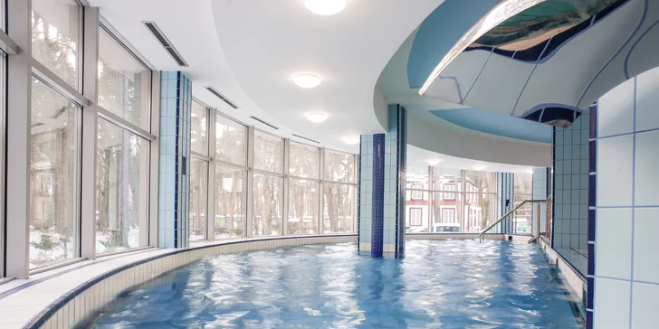 Kromě wellness je vám neomezeně k dispozici také hotelové fitko. 