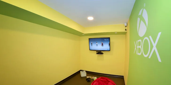 V herni si deti môžu užiť aj hernú konzolu Xbox.
