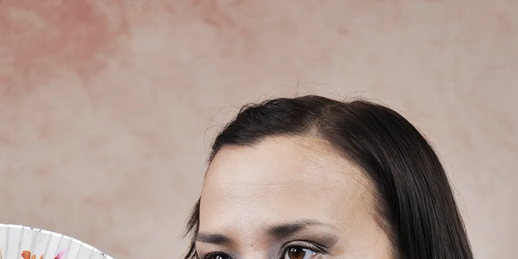 Profesionální focení v ateliéru s možností výběru fotopozadí