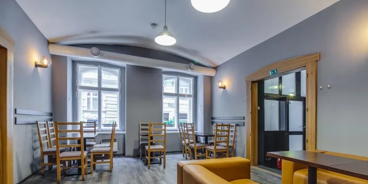 Degustace čtyř řemeslných piv a nachos se salsou v Сraft House Prague