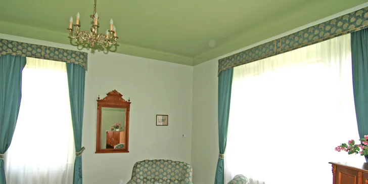 Pobyt s kouzlem minulosti: Zámek či Mlýn Mostov s polopenzí, wellness i masáží