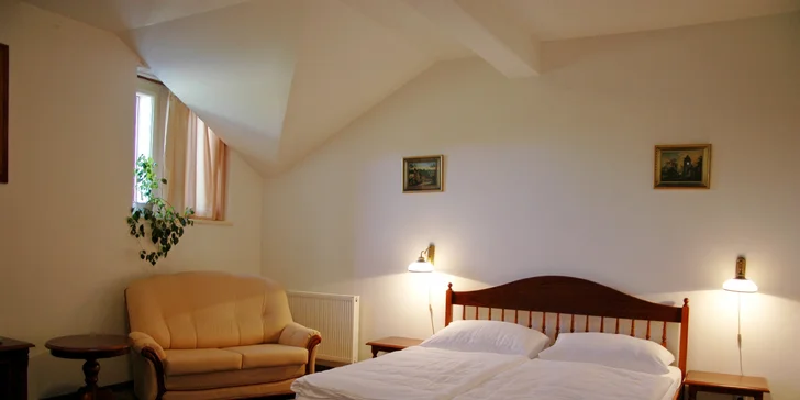Pobyt s kouzlem minulosti: Zámek či Mlýn Mostov s polopenzí, wellness i masáží