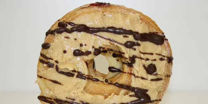 Tohle jste ještě nejedli: 1 crodonut s domácí limonádou nebo krabice se 4 kusy