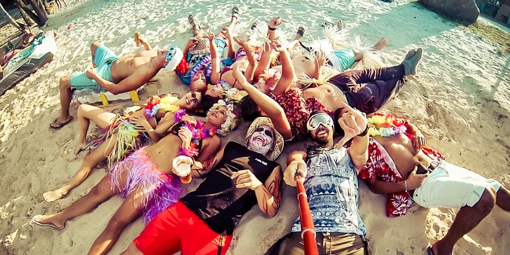 Hodinový pronájem beachvolejbalového kurtu ve Wake Parku Náklo