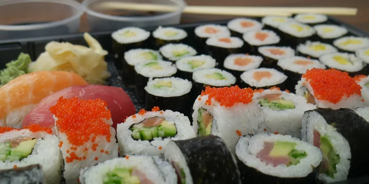 Asie do vašeho obýváku: rozvoz kvalitního sushi z moderního bistra Guty