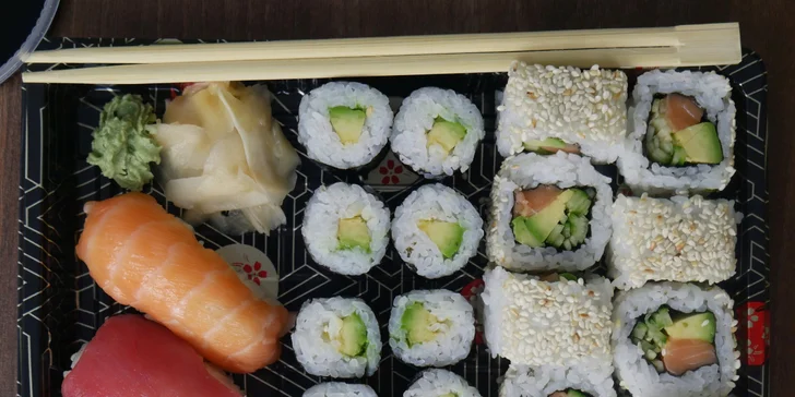 Asie do vašeho obýváku: rozvoz kvalitního sushi z moderního bistra Guty