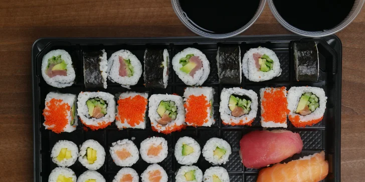 Asie do vašeho obýváku: rozvoz kvalitního sushi z moderního bistra Guty