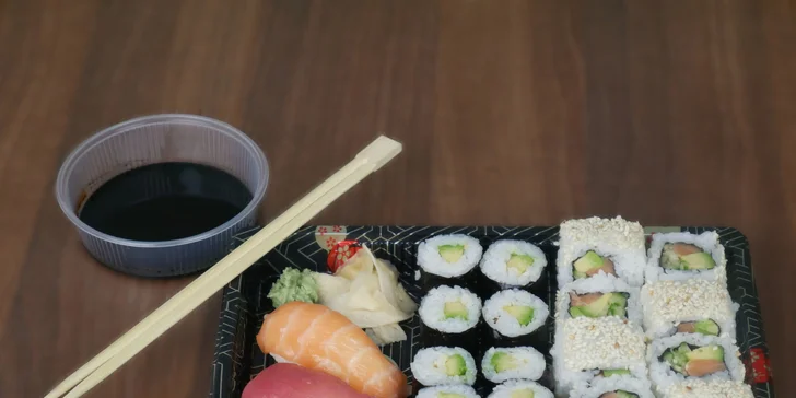 Asie do vašeho obýváku: rozvoz kvalitního sushi z moderního bistra Guty