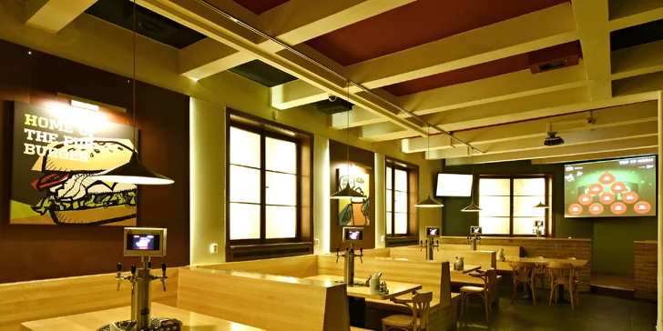 Burgerové menu pro jednoho i pár v pubu se samoobslužnými výčepy