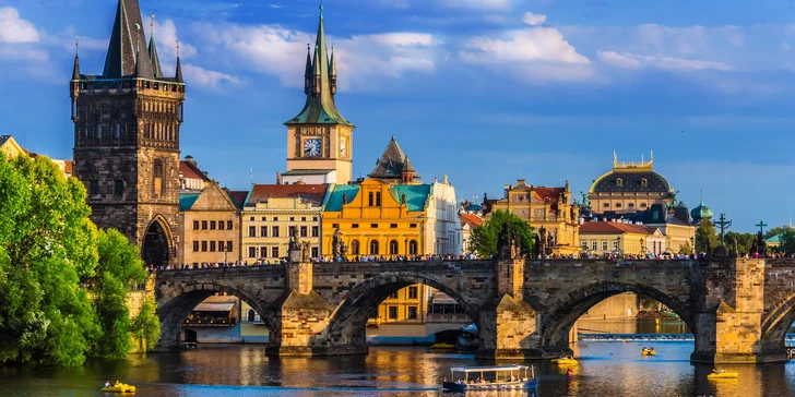 Historické památky, ale i nákupní možnosti, restaurace a kulturní akce budete mít na dosah. 