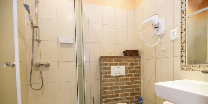 Vlastní koupelna je samozřejmostí. 