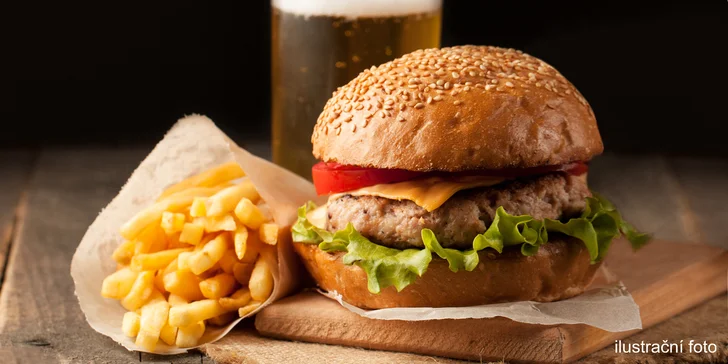 Vyladěné menu v centru města: Canada burger, domácí hranolky a nápoj