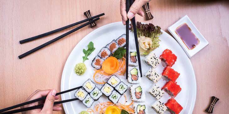Láska na první sousto: Famózní sushi sety v designové restauraci v srdci města