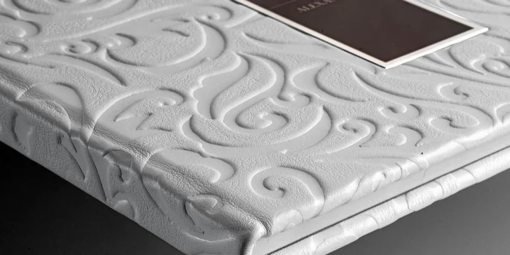 Luxusní designové fotoknihy s deskami z pravé kůže