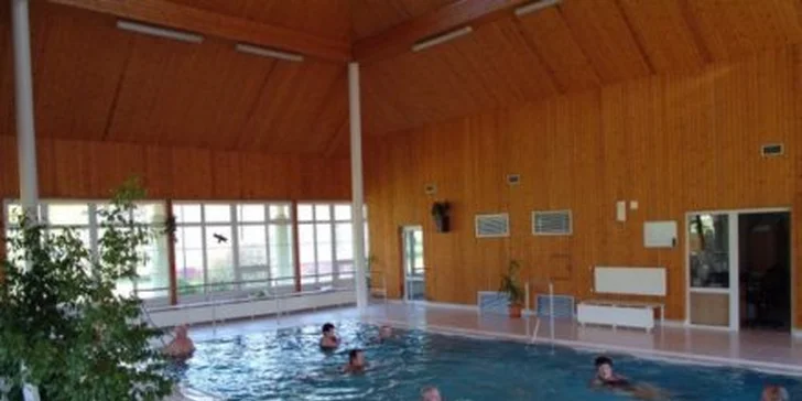 2990 Kč za lázeňský pobyt s polopenzí PRO DVA v Konstantinových Lázních! Tři dny hýčkání, vstup do wellness, uhličitá koupel i mnoho dalšího se slevou 54 %.