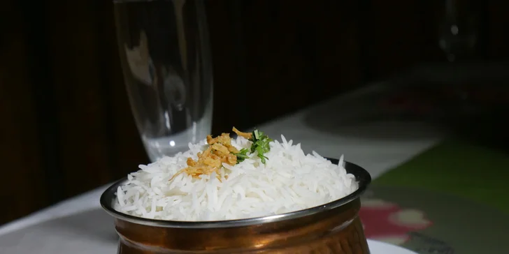 Výlet do Indie: vegetariánské nebo masové menu v restauraci Taj Mahal