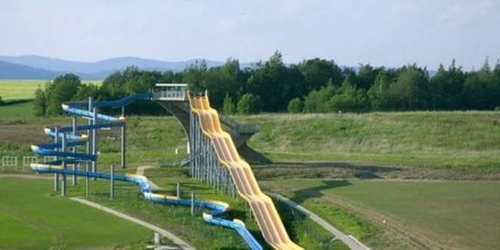 199 Kč za jednodenní pobyt u Sokolovského moře pro DVĚ osoby. Spousta atrakcí, šlapadlo, minigolf a poukázka na občerstvení s 51% slevou.