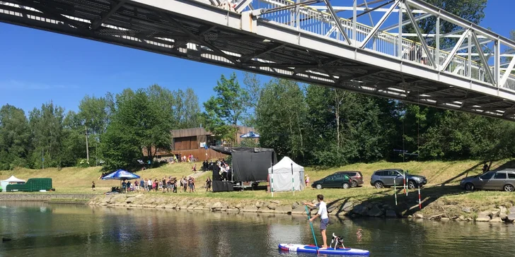 Procházka po vodě v centru Ostravy: Zapůjčení paddleboardu včetně instruktáže