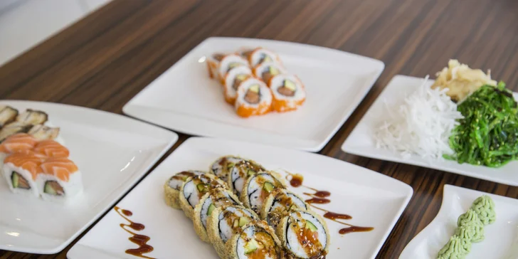 Nabruste si hůlky: sushi set z čerstvých surovin pro milovníky japonské kuchyně