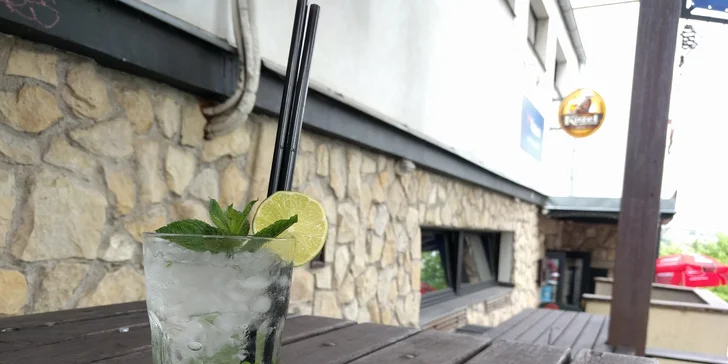 Letní osvěžení: Dvě mojita v Peace baru v Mělníku