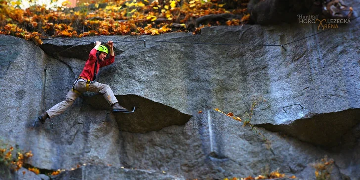 Via ferrata kurz v Horolezecké aréně v centru Liberce