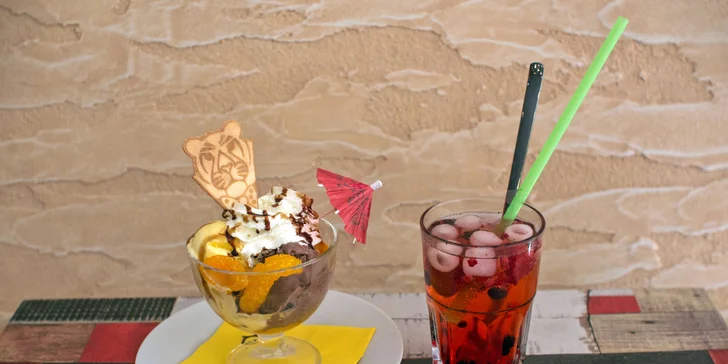 Čas na letní vrnění: Zmrzlinové poháry a domácí limonády v kočičí kavárně