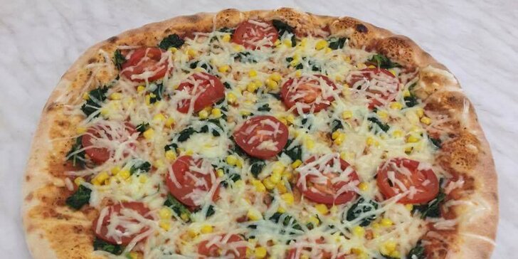 Pizza na doma: Vyzvedněte si dvě křupavé pizzy dle vlastního výběru