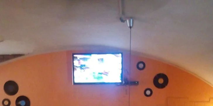 Zajděte na 1, 2, nebo rovnou na 4 drinky do vintage baru s domácí atmosférou