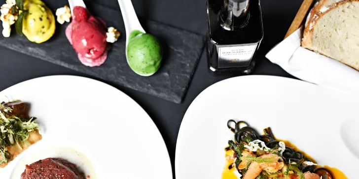 Výjimečný kulinářský zážitek: luxusní 3chodové menu servírované v rukavičkách pro dva