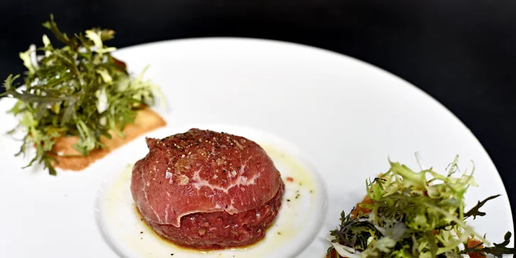 Výjimečný kulinářský zážitek: luxusní 3chodové menu servírované v rukavičkách pro dva